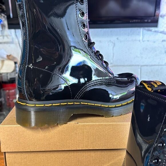 NWT Dr. Martens 1460 Women's Patent Leather Boots Fashion size 7 - Picture 10 of 11